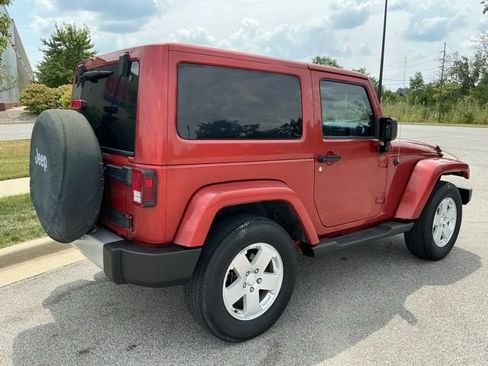 Used 2011 Jeep Wrangler Sahara w/ Connectivity Group AWD/4WD image 6