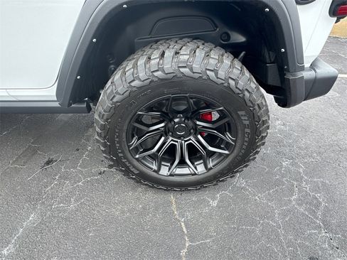 Used 2024 Jeep Wrangler Unlimited Rubicon image 20