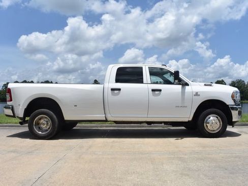 Used 2021 RAM 3500 Tradesman AWD/4WD image 3