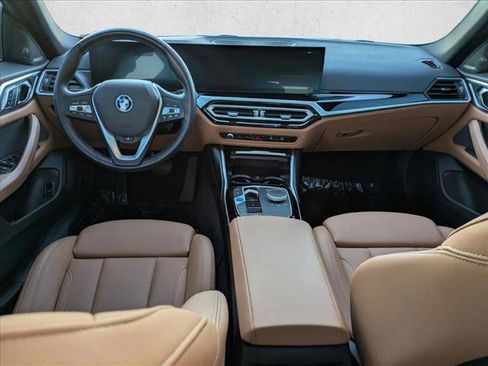 Used 2023 BMW i4 eDrive40 w/ Premium Package image 18