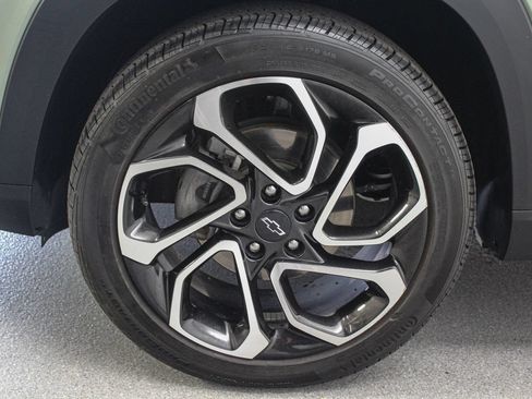 Used 2024 Chevrolet Trax RS w/ Driver Confidence Package FWD image 10