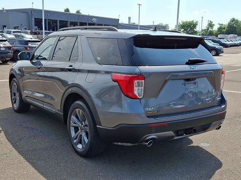 Certified 2023 Ford Explorer XLT w/ Equipment Group 202A AWD/4WD image 4