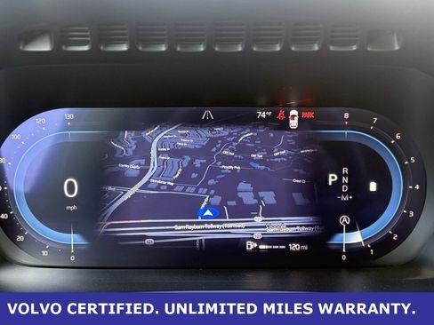 Certified 2025 Volvo XC90 B6 Plus image 17