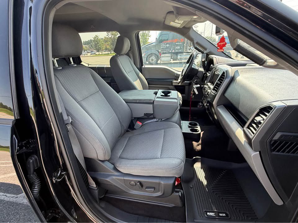 Used 2020 Ford F150 XLT w/ Equipment Group 302A Luxury RWD image 3