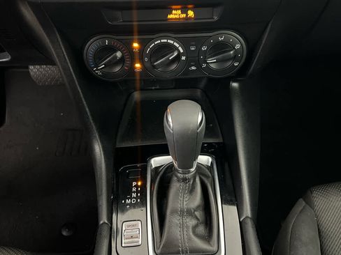 Used 2018 MAZDA MAZDA3 Sport image 15