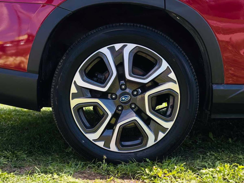 Used 2024 Subaru Ascent Touring AWD/4WD image 25