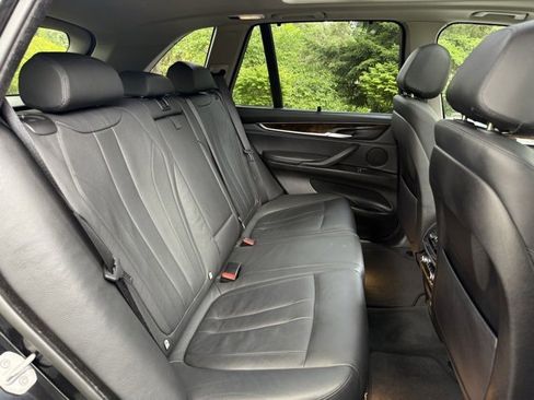 Used 2015 BMW X5 xDrive35d image 32