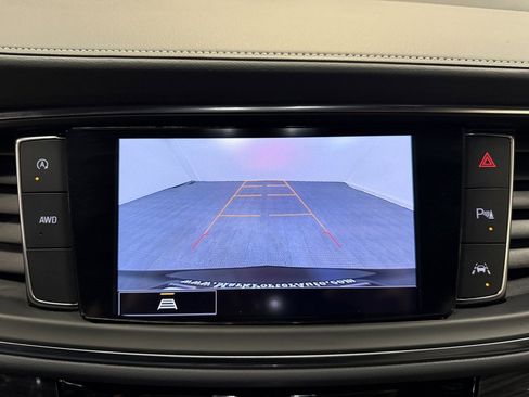 Used 2023 Buick Enclave Essence image 32