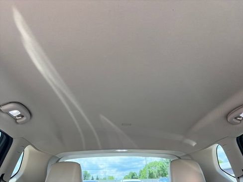 Used 2017 Buick Envision Premium AWD/4WD image 24