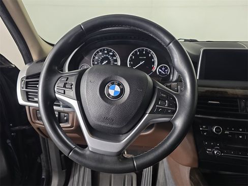 Used 2016 BMW X5 xDrive40e image 10