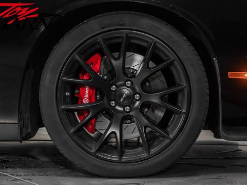 Used 2016 Dodge Challenger SRT Hellcat image 16
