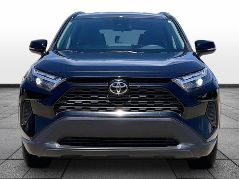 Used 2025 Toyota RAV4 XLE FWD image 3