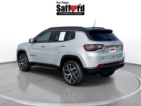 Used 2025 Jeep Compass Limited w/ Elite Group image 5
