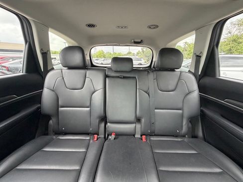 Used 2020 Kia Telluride S w/ S 8 Passenger Seating Package AWD/4WD image 24