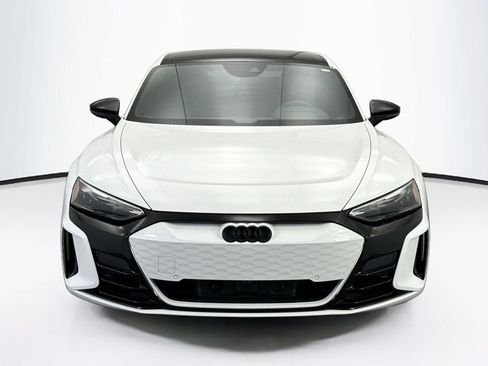 Certified 2024 Audi e-tron GT Premium Plus image 2