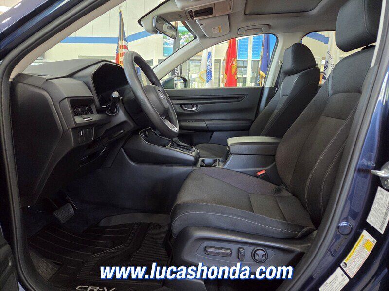 Used 2023 Honda CR-V EX image 7