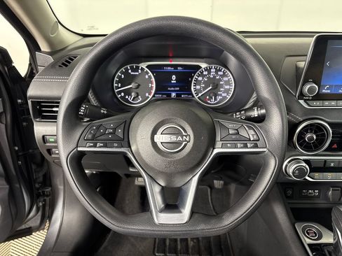 Used 2024 Nissan Sentra SV FWD image 16