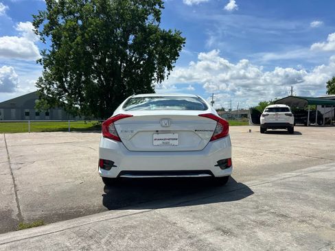 Used 2019 Honda Civic LX image 4