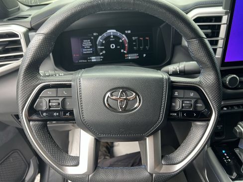 Used 2023 Toyota Tundra Platinum AWD/4WD image 18