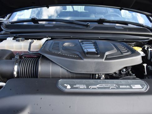 Used 2024 Jeep Wagoneer L Series II w/ Premium Group I image 40