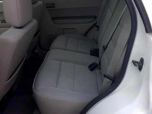 Used 2012 Ford Escape XLT image 9