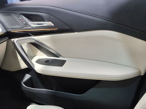 Used 2026 BMW X1 xDrive28i w/ M Sport Package image 14