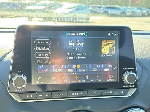 New 2025 Nissan Sentra SR image 18