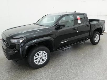 New 2025 Toyota Tacoma SR5