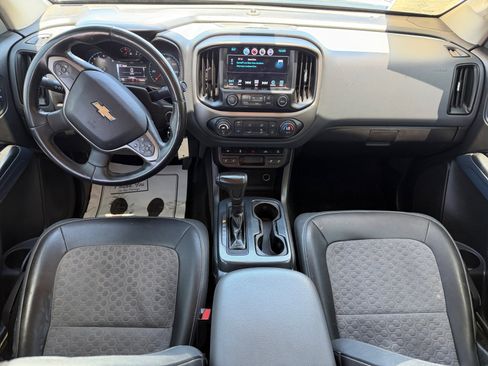 Used 2016 Chevrolet Colorado Z71 RWD image 12