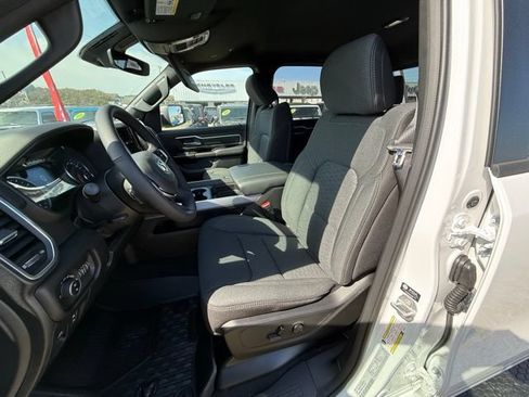 New 2026 RAM 1500 Big Horn AWD/4WD image 9