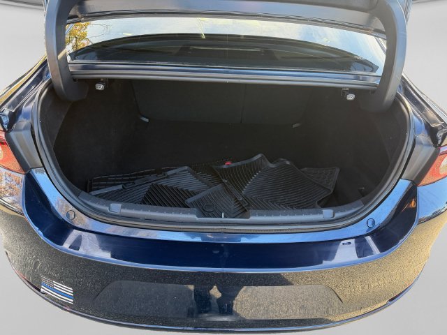 Used 2022 MAZDA MAZDA3 s FWD image 9
