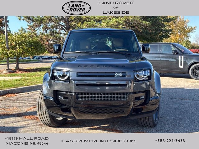 Used 2026 Land Rover Defender 110 X-Dynamic SE AWD/4WD image 2