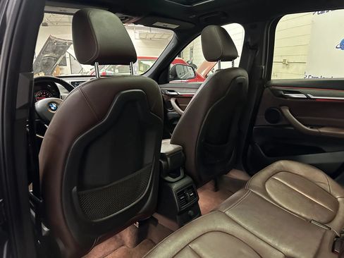 Used 2017 BMW X1 xDrive28i AWD/4WD image 13