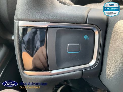 Used 2025 Ford Expedition Active AWD/4WD image 8