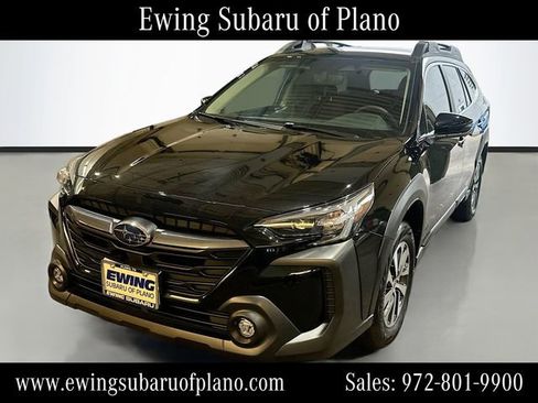 Used 2025 Subaru Outback Premium AWD/4WD image 3