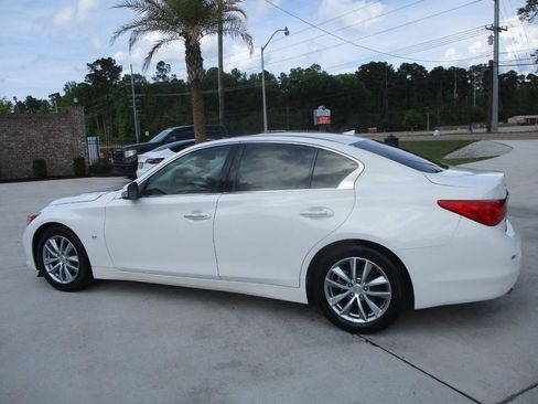 Used 2014 INFINITI Q50 Premium w/ Moonroof Package image 3