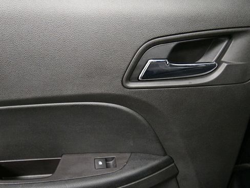 Used 2017 Chevrolet Equinox LT w/ Convenience Package image 20