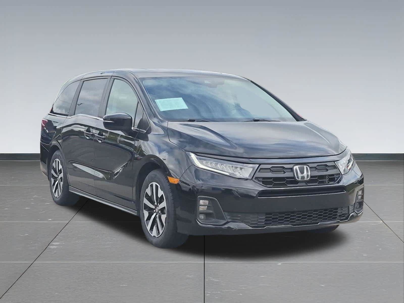 Certified 2025 Honda Odyssey EX-L image 8