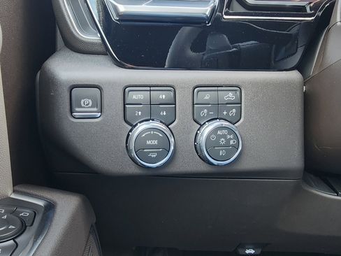 New 2026 GMC Sierra 1500 SLT w/ SLT Premium Plus Package image 20