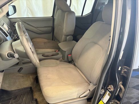 Used 2014 Nissan Frontier SV AWD/4WD image 33