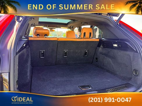 Used 2019 Cadillac XT4 Premium Luxury AWD/4WD image 19