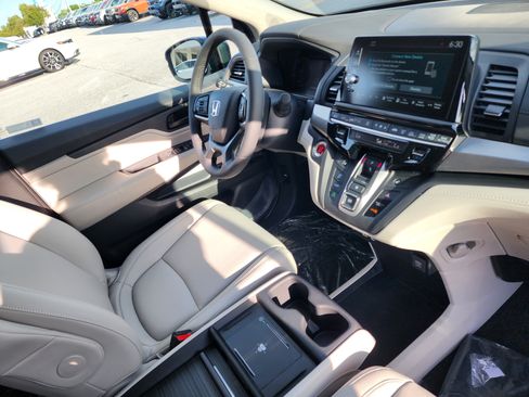New 2026 Honda Odyssey EX-L image 8