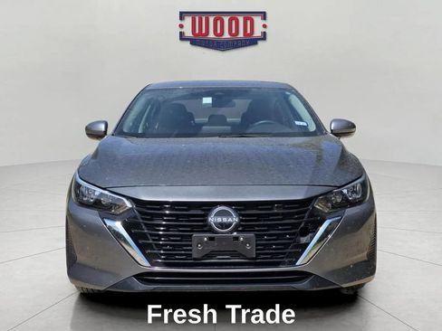 Used 2024 Nissan Sentra SV FWD image 2
