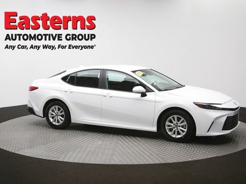 Used 2025 Toyota Camry LE FWD image 49