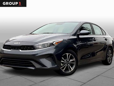 Certified 2023 Kia Forte LXS image 1
