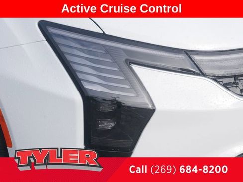 New 2027 Chrysler Pacifica Select FWD image 10