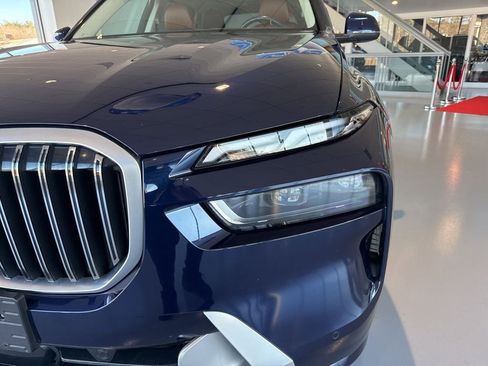 Used 2023 BMW X7 xDrive40i w/ Executive Package image 5