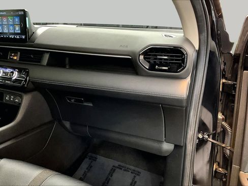 Used 2024 Honda Pilot Touring image 35