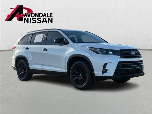 Used 2019 Toyota Highlander SE image 9