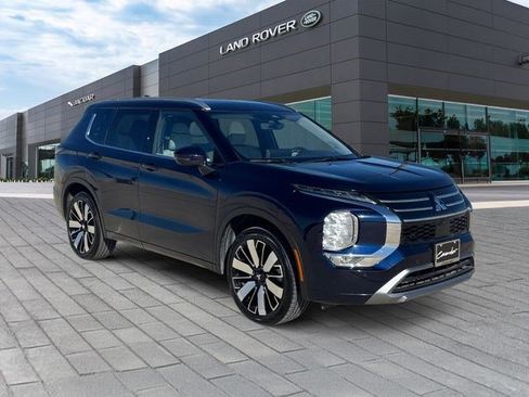 Used 2025 Mitsubishi Outlander SEL image 7